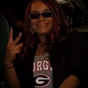 Meet your Posher, Evelyn